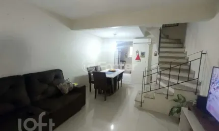 Casa em condomínio fechado com 2 quartos à venda na Rua Treze de Maio, 630, Rio Branco, Canoas, 103 m2 por R$ 259.000
