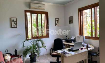 Casa com 2 quartos à venda na Rua Padre Teschauer, 96, Cascata, Porto Alegre, 246 m2 por R$ 800.000