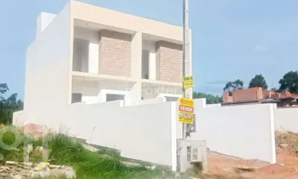 Casa com 2 quartos à venda na Rua Marie Curie, 267, Brigadeira, Canoas, 100 m2 por R$ 325.000