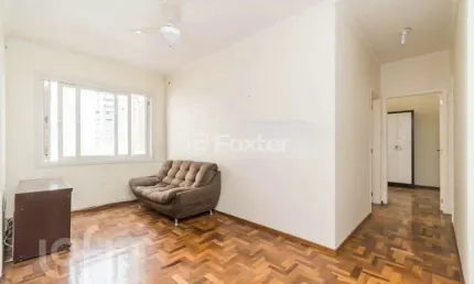 Apartamento com 2 quartos à venda na rua doutor timóteo, 410, moinhos de vento, porto alegre, 60 m2 por r$ 295.000
