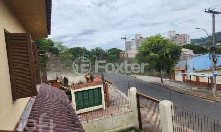 Casa com 3 quartos à venda na Rua Octávio de Souza, 425, Teresópolis, Porto Alegre, 230 m2 por R$ 849.000