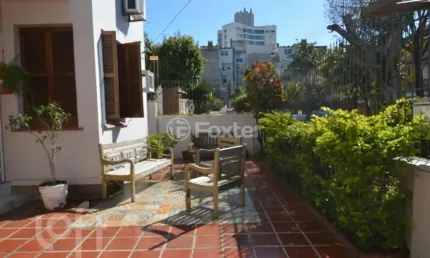 Casa com 3 quartos à venda na Travessa Luiz Rossetti, 33, Azenha, Porto Alegre, 210 m2 por R$ 799.000
