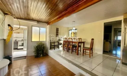 Casa com 4 quartos à venda na Avenida do Nazario, 181, Olaria, Canoas, 360 m2 por R$ 529.999