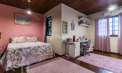 Casa com 4 quartos à venda na rua três passos, 107, passo da areia, porto alegre, 290 m2 por r$ 999.000