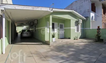 Casa com 3 quartos à venda na Rua Monte Flor, 141, Jardim Floresta, Porto Alegre, 150 m2 por R$ 900.000