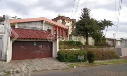 Casa com 3 quartos à venda na rua aluízio de azevedo, 35, jardim itu sabará, porto alegre, 197 m2 por r$ 1.200.000