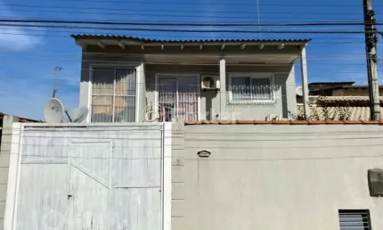 Casa com 4 quartos à venda na rua joão estevão da silva, 70, santa rosa de lima, porto alegre, 193 m2 por r$ 240.000