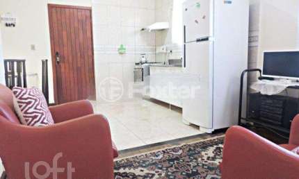 Casa com 3 quartos à venda na Rua Francisco Valdomiro Lorenz, 281, Jardim Carvalho, Porto Alegre, 218 m2 por R$ 400.000