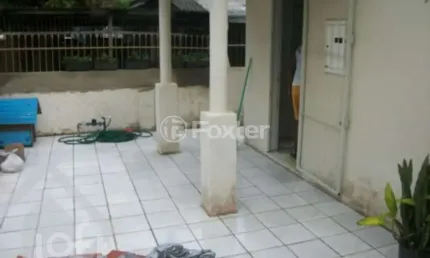 Casa com 2 quartos à venda na rua edyr machado, 22, farrapos, porto alegre, 70 m2 por r$ 190.000