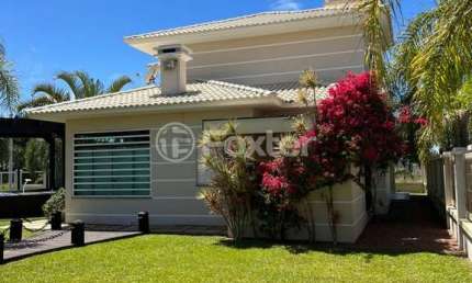 Casa com 4 quartos à venda na Rua Do Lírio, 880, Capão Novo, Capão da Canoa, 320 m2 por R$ 2.800.000
