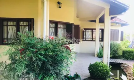 Casa em condomínio fechado com 3 quartos à venda na Rua Dos Papagaios, 20, Quinta da Serra, Canela, 370 m2 por R$ 3.000.000