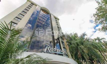 Kitnet / Stúdio à venda na Avenida Coronel Lucas de Oliveira, 995, Bela Vista, Porto Alegre, 30 m2 por R$ 450.000