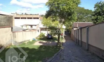 Casa com 3 quartos à venda na Rua Banco Inglês, 326, Santa Tereza, Porto Alegre, 1210 m2 por R$ 424.000