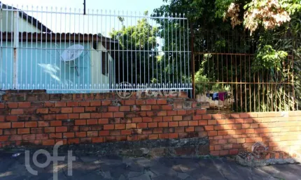Casa com 2 quartos à venda na rua tamoio, 3180, niterói, canoas, 627 m2 por r$ 638.000