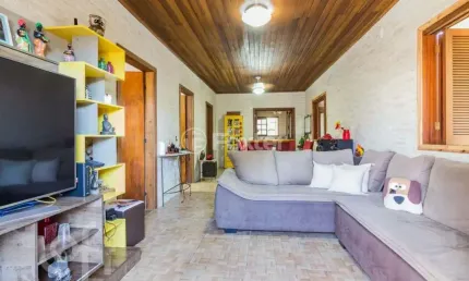 Casa com 2 quartos à venda na Rua Carmense, 140, Parque Santa Fé, Porto Alegre, 120 m2 por R$ 360.000