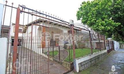 Casa com 3 quartos à venda na Rua das Caravelas, 707, Vila Ipiranga, Porto Alegre, 300 m2 por R$ 798.000