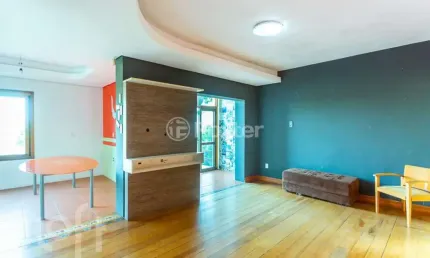 Casa com 4 quartos à venda na Rua Goitacaz, 349, Vila Assunção, Porto Alegre, 380 m2 por R$ 1.300.000