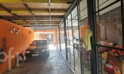 Casa com 4 quartos à venda na rua álvaro nicofé, 130, vila jardim, porto alegre, 95 m2 por r$ 550.000
