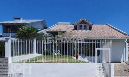 Casa com 3 quartos à venda na Rua Adriano Hugo Bender, 108, Santo Afonso, Novo Hamburgo, 126 m2 por R$ 574.800