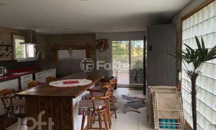 Casa em condomínio fechado com 4 quartos à venda na Rua Dos Papagaios, 811, Santa Terezinha, Canela, 315 m2 por R$ 3.725.000