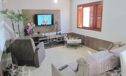 Casa com 4 quartos à venda na Acesso Quatro, 19, Jardim Carvalho, Porto Alegre, 200 m2 por R$ 270.000