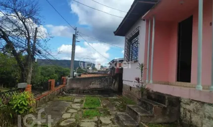 Casa com 2 quartos à venda na avenida circular, 883, vila jardim, porto alegre, 300 m2 por r$ 480.000
