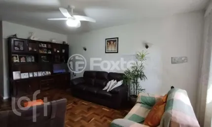 Casa com 4 quartos à venda na Avenida Nilo Ruschel, 817, Morro Santana, Porto Alegre, 133 m2 por R$ 749.000