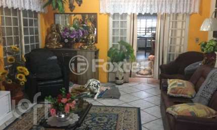 Casa com 3 quartos à venda na Rua Monte Castelo, 701, Nossa Senhora das Graças, Canoas, 600 m2 por R$ 664.999