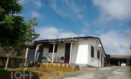 Casa com 1 quarto à venda na Rua Carlos Superti, 105, Vila Nova, Porto Alegre, 484 m2 por R$ 320.000
