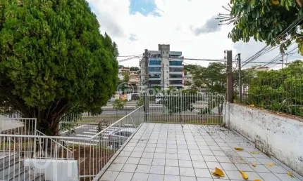 Casa com 3 quartos à venda na Rua Doutor Aurélio Py, 222, Medianeira, Porto Alegre, 100 m2 por R$ 640.000