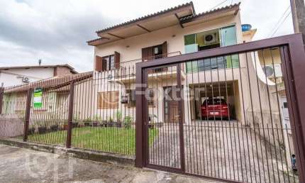 Casa com 4 quartos à venda na Rua Teresópolis, 425, Parque da Matriz, Cachoeirinha, 199 m2 por R$ 490.000