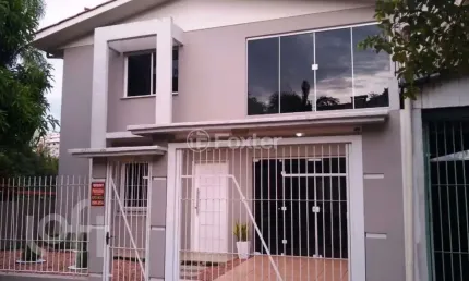 Casa com 3 quartos à venda na Rua Catu, 25, Rio Branco, Novo Hamburgo, 160 m2 por R$ 699.000