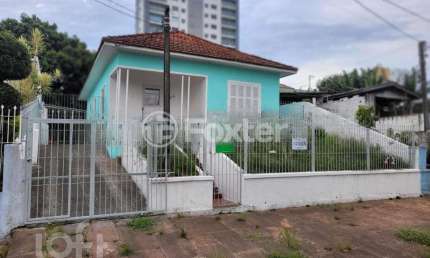 Casa com 3 quartos à venda na Rua Pedro Lerbach, 818, Centro, Esteio, 726 m2 por R$ 609.999