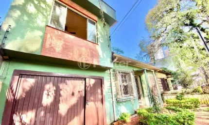 Casa com 3 quartos à venda na Rua Saica, 19, Petrópolis, Porto Alegre, 117 m2 por R$ 425.000