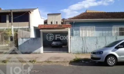 Casa com 4 quartos à venda na travessa alfredo costa, 90, medianeira, porto alegre, 260 m2 por r$ 550.000