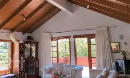 Casa com 3 quartos à venda na Rua Banco Inglês, 207, Santa Tereza, Porto Alegre, 220 m2 por R$ 800.000