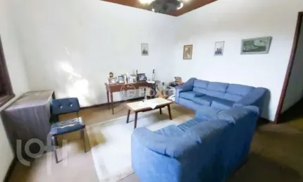 Casa com 3 quartos à venda na travessa miguel pereira, 111, medianeira, porto alegre, 205 m2 por r$ 550.000