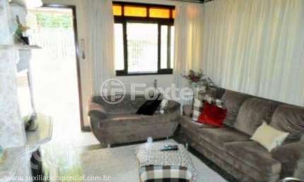 Casa com 5 quartos à venda na Rua Criciúma, 73, Guarujá, Porto Alegre, 220 m2 por R$ 453.000
