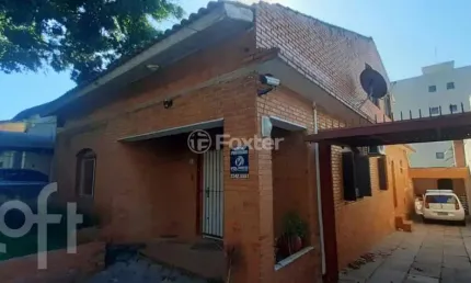 Casa com 3 quartos à venda na Rua Fonseca Guimarães, 72, Medianeira, Porto Alegre, 320 m2 por R$ 759.050