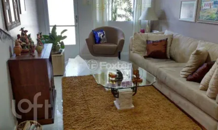 Casa com 3 quartos à venda na rua adroaldo novo correa, 305, cavalhada, porto alegre, 115 m2 por r$ 648.000