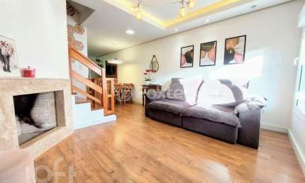Casa com 3 quartos à venda na Rua Eva Pinto, 73, Hípica, Porto Alegre, 117 m2 por R$ 578.000