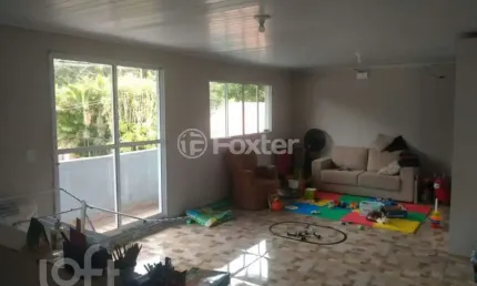 Casa com 2 quartos à venda na Avenida Orleaes, 840, Guarujá, Porto Alegre, 120 m2 por R$ 400.000