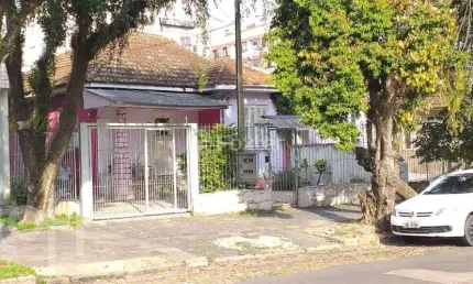 Casa com 2 quartos à venda na Rua Chile, 729, Jardim Botânico, Porto Alegre, 440 m2 por R$ 800.000