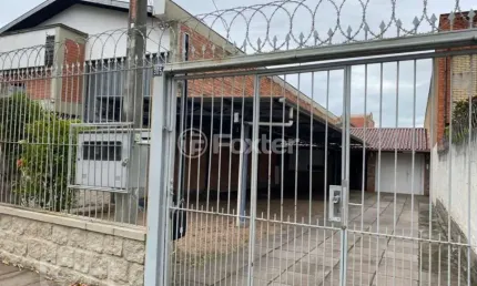 Casa com 4 quartos à venda na Rua Piauí, 305, Santa Maria Goretti, Porto Alegre, 200 m2 por R$ 400.000