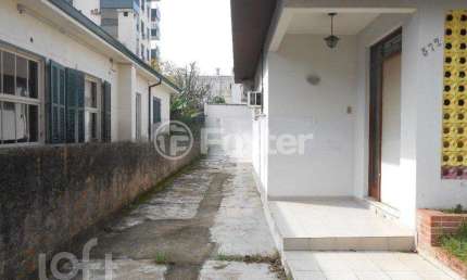 Casa com 3 quartos à venda na Rua Portugal, 572, São João, Porto Alegre, 358 m2 por R$ 958.000