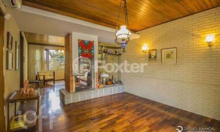 Casa com 3 quartos à venda na Rua Luiz Voelcker, 534, Três Figueiras, Porto Alegre, 271 m2 por R$ 2.400.000