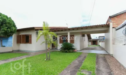 Casa com 3 quartos à venda na Rua Capistrano de Abreu, 1428, Niterói, Canoas, 217 m2 por R$ 940.800