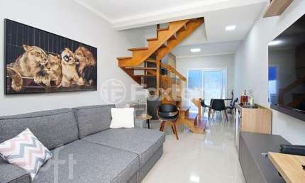 Casa com 2 quartos à venda na Rua Canísio Binsfeld, 351, Hípica, Porto Alegre, 75 m2 por R$ 471.990