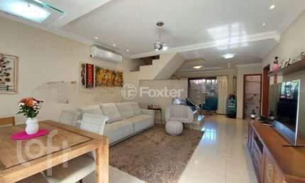 Casa com 3 quartos à venda na Rua Moacyr Godoy Ilha, 202, Espírito Santo, Porto Alegre, 360 m2 por R$ 890.000