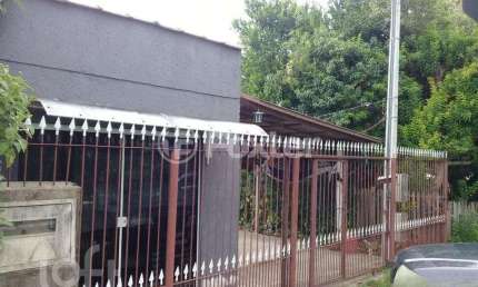 Casa à venda na Avenida Rio Grande do Sul, 3470, Mathias Velho, Canoas, 225 m2 por R$ 213.000